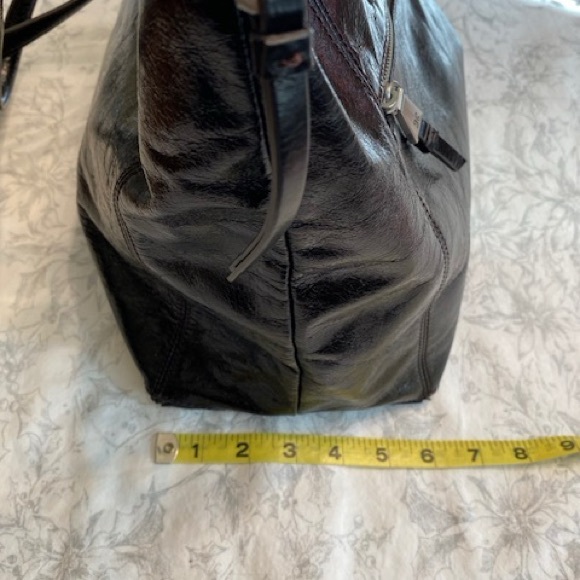Purse/Tote, HOBO Brand, black, leather, extended 17”, not extended 12” - Picture 3 of 7